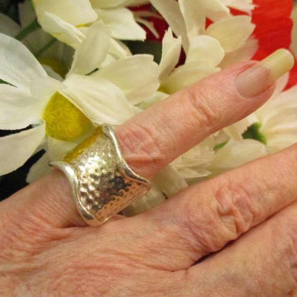 Modernist STERLING SILVER Swirl Statement Ring~Hammered 925 Israel UNISEX Ring - Picture 1 of 13